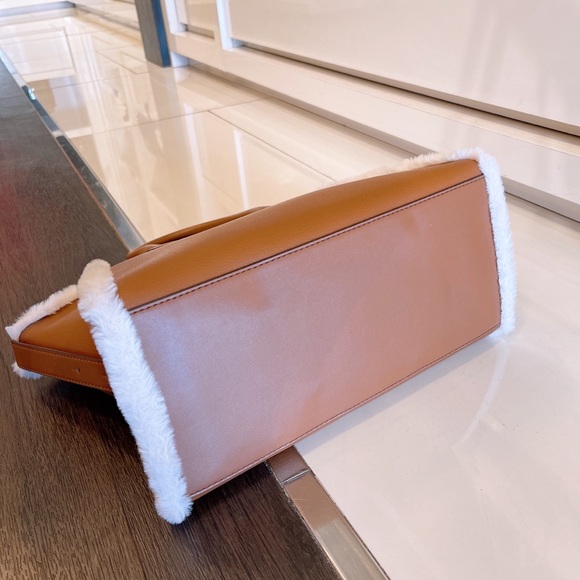 ！LAST ONE Michael Kors Avril Large Satchel - Picture 6 of 7